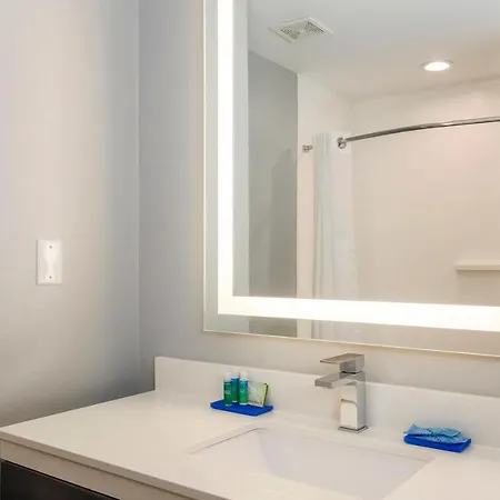 Holiday Inn Express & Suites Houston - Hobby Airport Area By Ihg Exterior foto